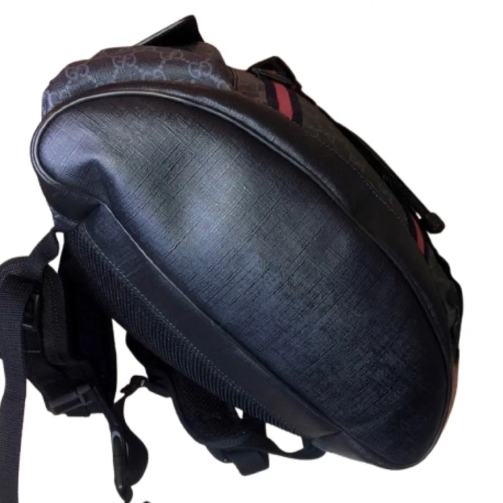 GUCCI GG SUPREME Soft Sided Coated Canvas Leather Black and Grey Backpack COA
